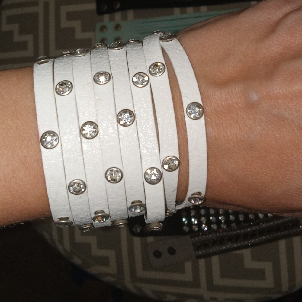 9 Paparazzi snap on bracelets